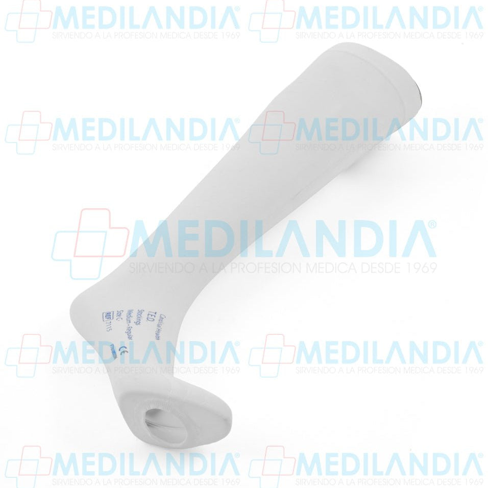 Medias de compresión antiembolismo tamaño hasta rodilla - Medias - CARDINAL HEALTH - MEDILANDIA | Tienda de productos y equipos médicos de calidad en México | Soluciones profesionales para clínicas, hospitales y consultorios.
