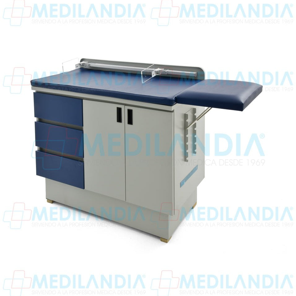 Mesa para exploración pediátrica con gabinete - Mesa de exploracion - CIIASA - MEDILANDIA | Tienda de productos y equipos médicos de calidad en México | Soluciones profesionales para clínicas, hospitales y consultorios.