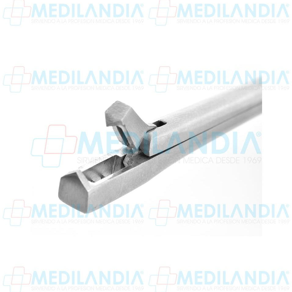 Pinza para biopsia Tischler - Kevorkian 22 cm fija punta 0.5 X .03 cm - Pinzas - HP- MEDILANDIA | Tienda de productos y equipos médicos de calidad en México | Soluciones profesionales para clínicas, hospitales y consultorios.