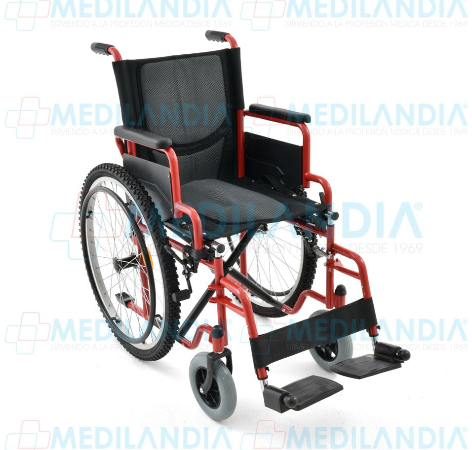 Silla de ruedas con asiento de 14” (36 cm) todo terreno descansareis desmontables - Silla de ruedas - EM - MEDILANDIA | Tienda de productos y equipos médicos de calidad en México | Soluciones profesionales para clínicas, hospitales y consultorios.