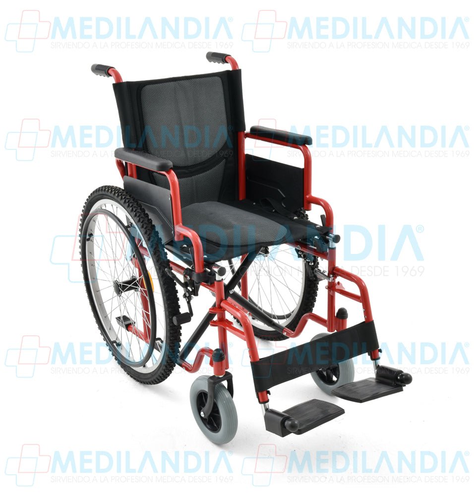 Silla de ruedas con asiento de 14” (36 cm) todo terreno descansareis desmontables - Silla de ruedas - EM - MEDILANDIA | Tienda de productos y equipos médicos de calidad en México | Soluciones profesionales para clínicas, hospitales y consultorios.