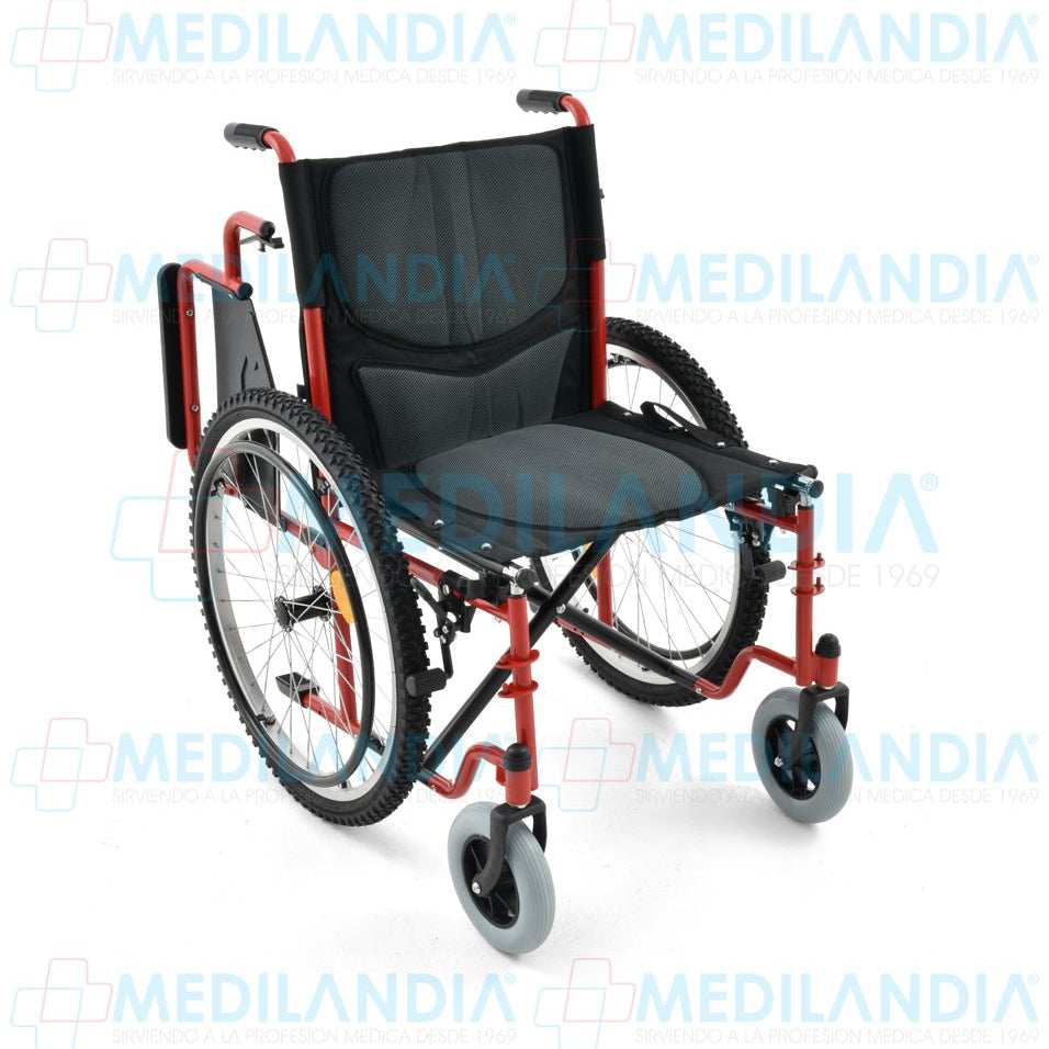 Silla de ruedas con asiento de 19” (49 cm) todo terreno descansareis desmontables - Silla de ruedas - EM - MEDILANDIA | Tienda de productos y equipos médicos de calidad en México | Soluciones profesionales para clínicas, hospitales y consultorios.
