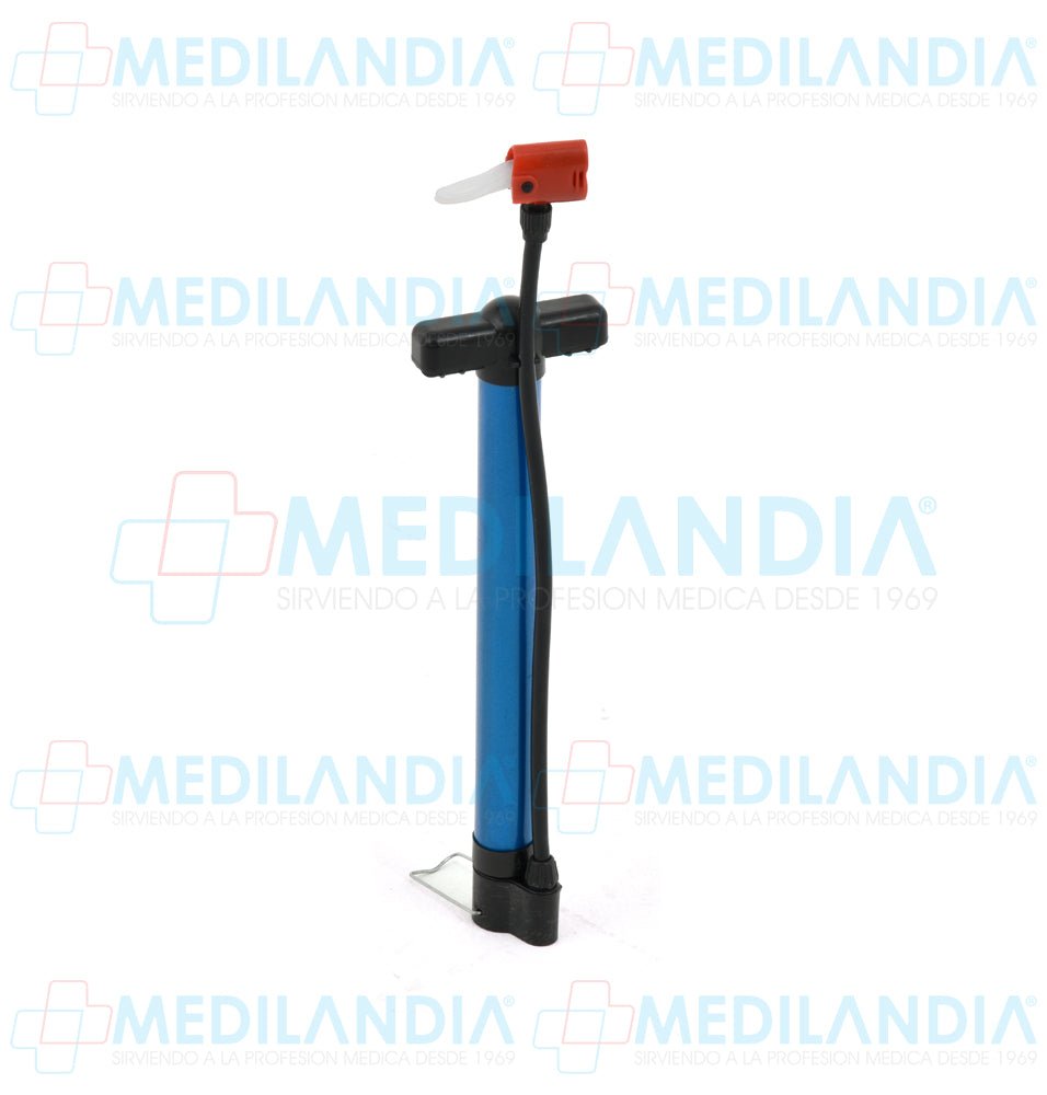 Silla de ruedas de acero cromada con asiento acojinado de 48.26 cm / 19” con descansa brazos costos abatibles y descansa pies desmontables - Silla de ruedas - EM - MEDILANDIA | Tienda de productos y equipos médicos de calidad en México | Soluciones profesionales para clínicas, hospitales y consultorios.