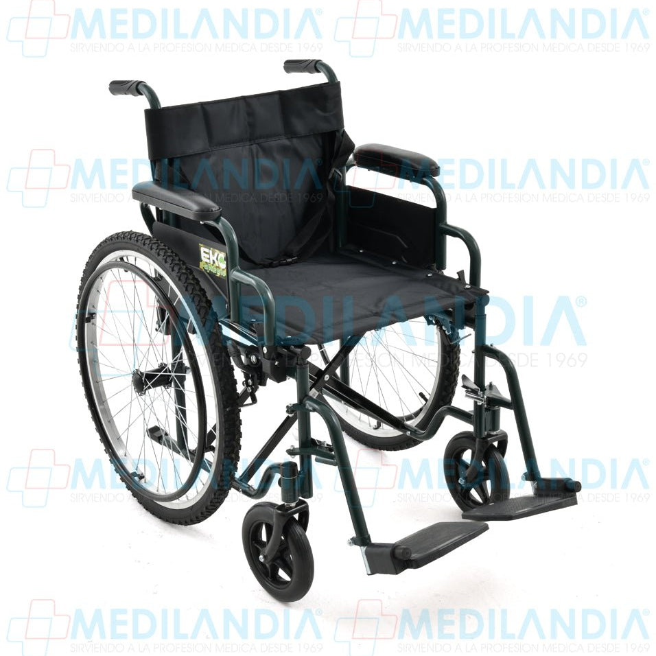 Silla de ruedas de acero doble cruceta con ruedas neumáticas todo terreno y asiento de 18” - Silla de ruedas - EM - MEDILANDIA | Tienda de productos y equipos médicos de calidad en México | Soluciones profesionales para clínicas, hospitales y consultorios.
