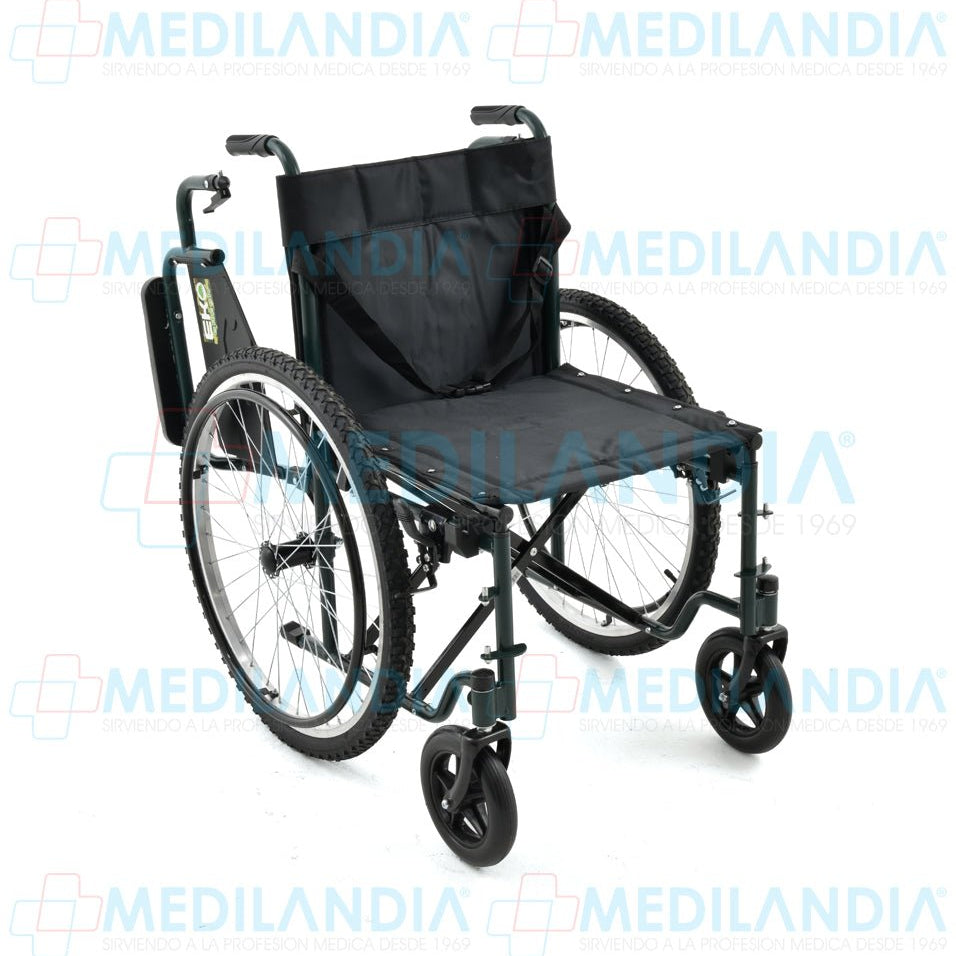 Silla de ruedas de acero doble cruceta con ruedas neumáticas todo terreno y asiento de 18” - Silla de ruedas - EM - MEDILANDIA | Tienda de productos y equipos médicos de calidad en México | Soluciones profesionales para clínicas, hospitales y consultorios.