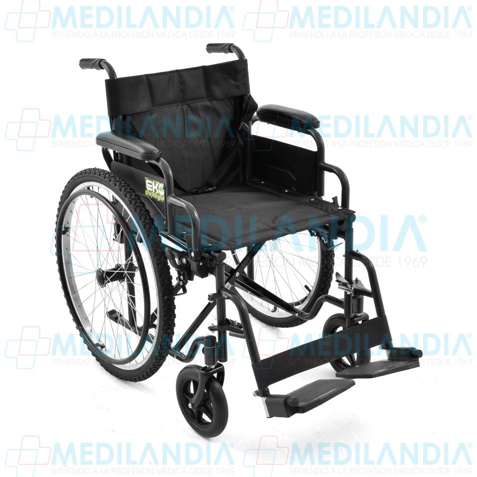 Silla de ruedas de acero doble cruceta con ruedas neumáticas todo terreno y asiento de 18” - Silla de ruedas - EM - MEDILANDIA | Tienda de productos y equipos médicos de calidad en México | Soluciones profesionales para clínicas, hospitales y consultorios.