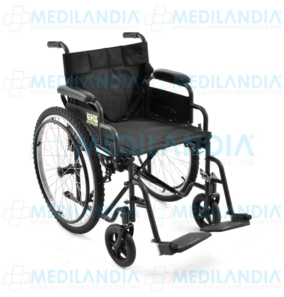 Silla de ruedas de acero doble cruceta con ruedas neumáticas todo terreno y asiento de 18” - Silla de ruedas - EM - MEDILANDIA | Tienda de productos y equipos médicos de calidad en México | Soluciones profesionales para clínicas, hospitales y consultorios.