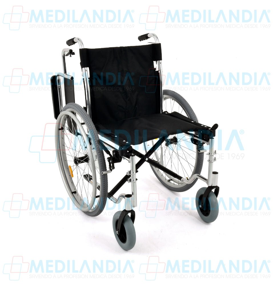 Silla de ruedas de aluminio con asiento de 48.26 cm / 19” con descansa brazos costos abatibles y descansa pies desmontables - Silla de ruedas - EM - MEDILANDIA | Tienda de productos y equipos médicos de calidad en México | Soluciones profesionales para clínicas, hospitales y consultorios.