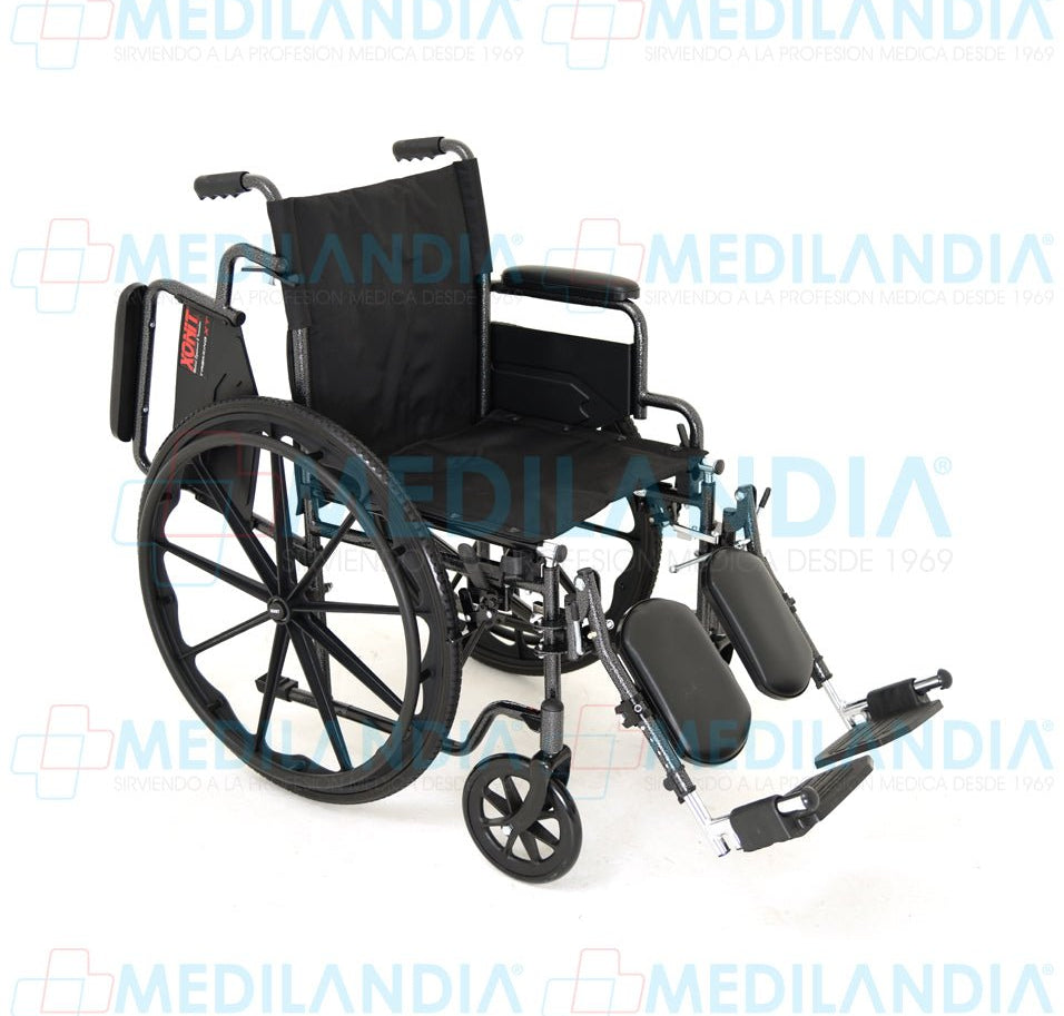 Silla de ruedas esmaltada, con eleva piernas desmontables y descansa brazos cortos abatibles - Silla de ruedas - XONIT - MEDILANDIA | Tienda de productos médicos