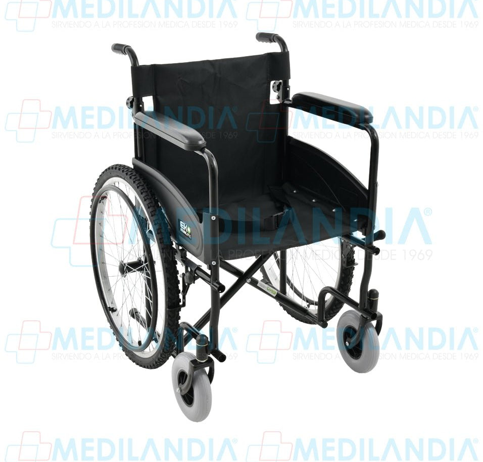 Silla de ruedas esmaltada con llanta neumática todo terreno asiento de 18” - Silla de ruedas - EM - MEDILANDIA | Tienda de productos y equipos médicos de calidad en México | Soluciones profesionales para clínicas, hospitales y consultorios.