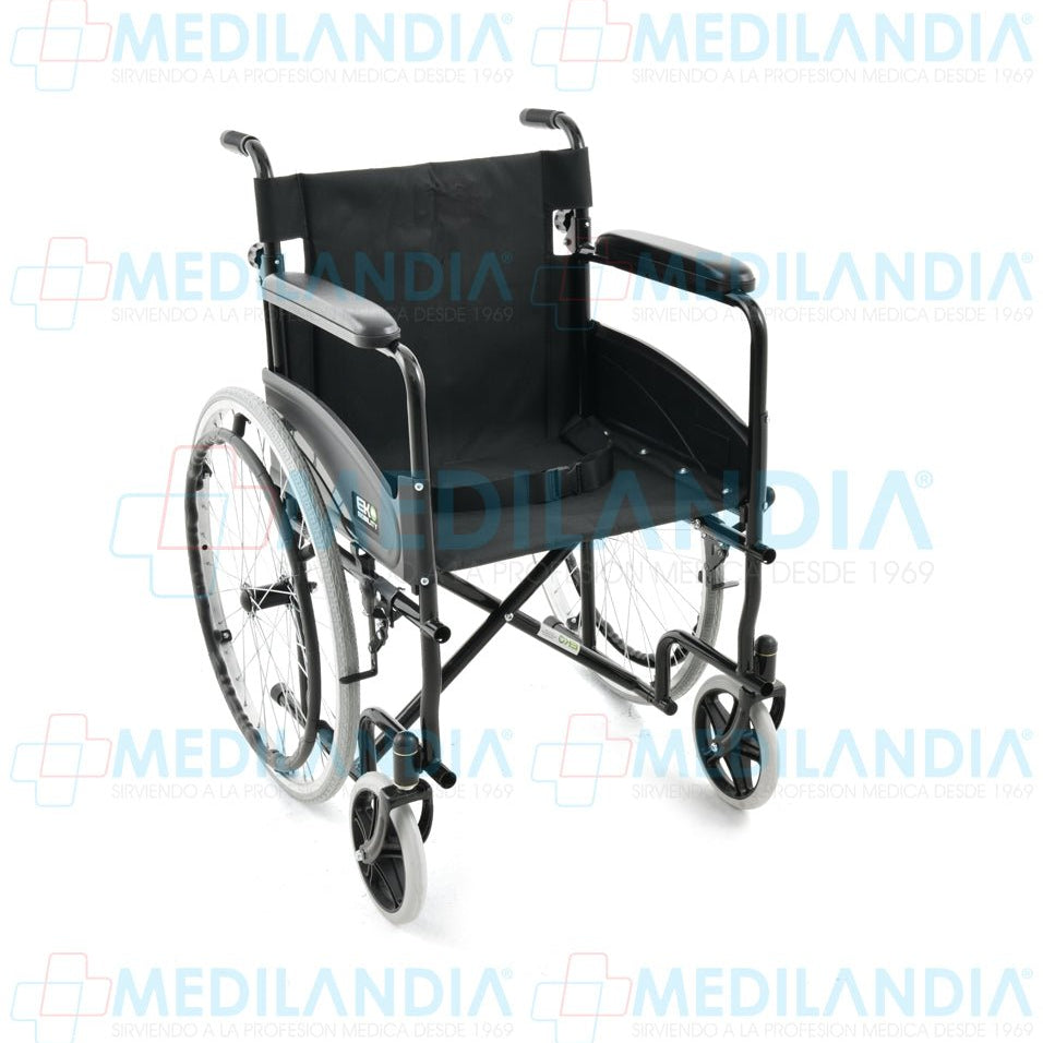 Silla de ruedas esmaltada con llanta solida asiento de 18” - Silla de ruedas - EM - MEDILANDIA | Tienda de productos y equipos médicos de calidad en México | Soluciones profesionales para clínicas, hospitales y consultorios.