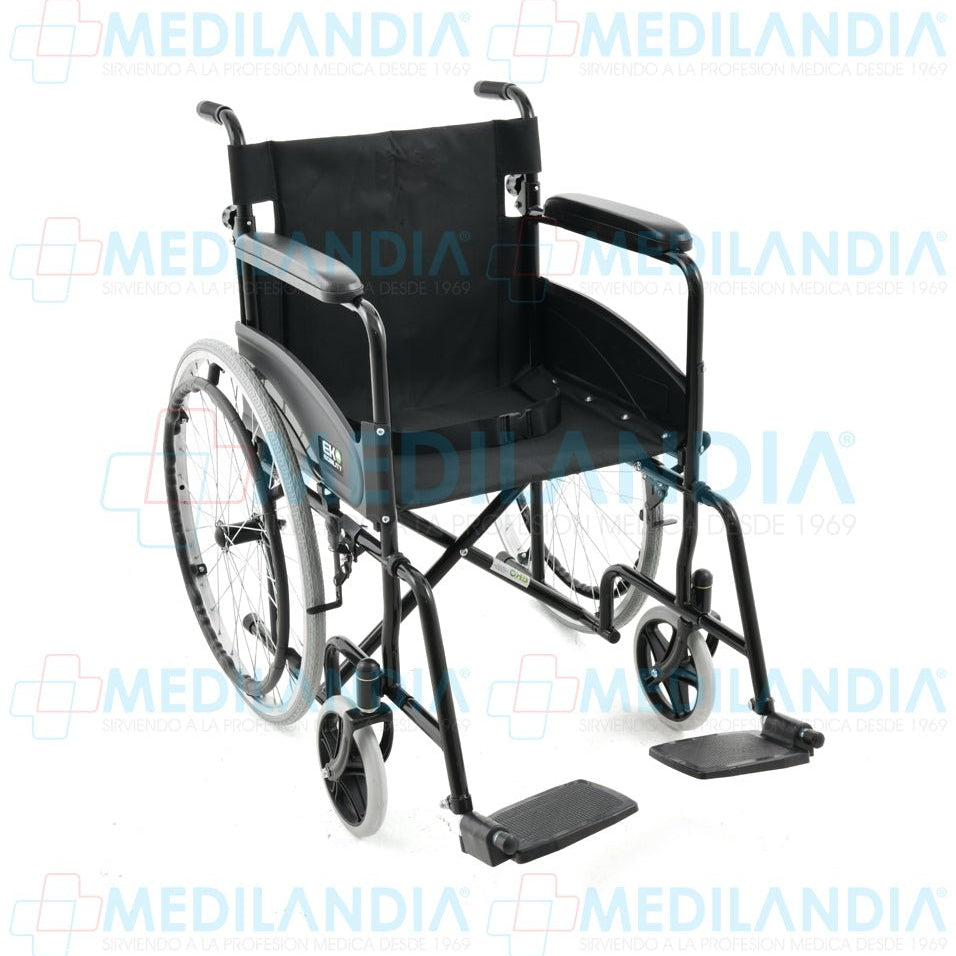 Silla de ruedas esmaltada con llanta solida asiento de 18” - Silla de ruedas - EM - MEDILANDIA | Tienda de productos y equipos médicos de calidad en México | Soluciones profesionales para clínicas, hospitales y consultorios.