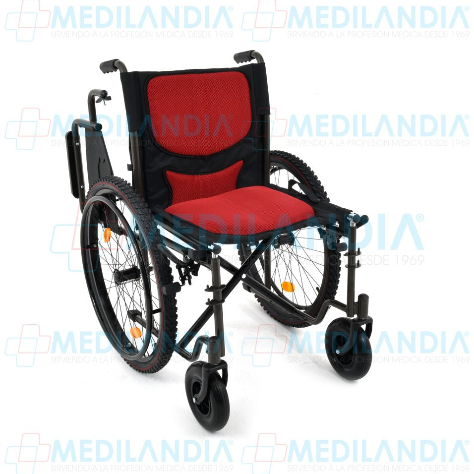 Silla de ruedas todo terreno con llantas neumáticas descansa brazos abatible y descansa pies desmontables asiento de 48.26 cm / 19” - Silla de ruedas - EM - MEDILANDIA | Tienda de productos y equipos médicos de calidad en México | Soluciones profesionales para clínicas, hospitales y consultorios.