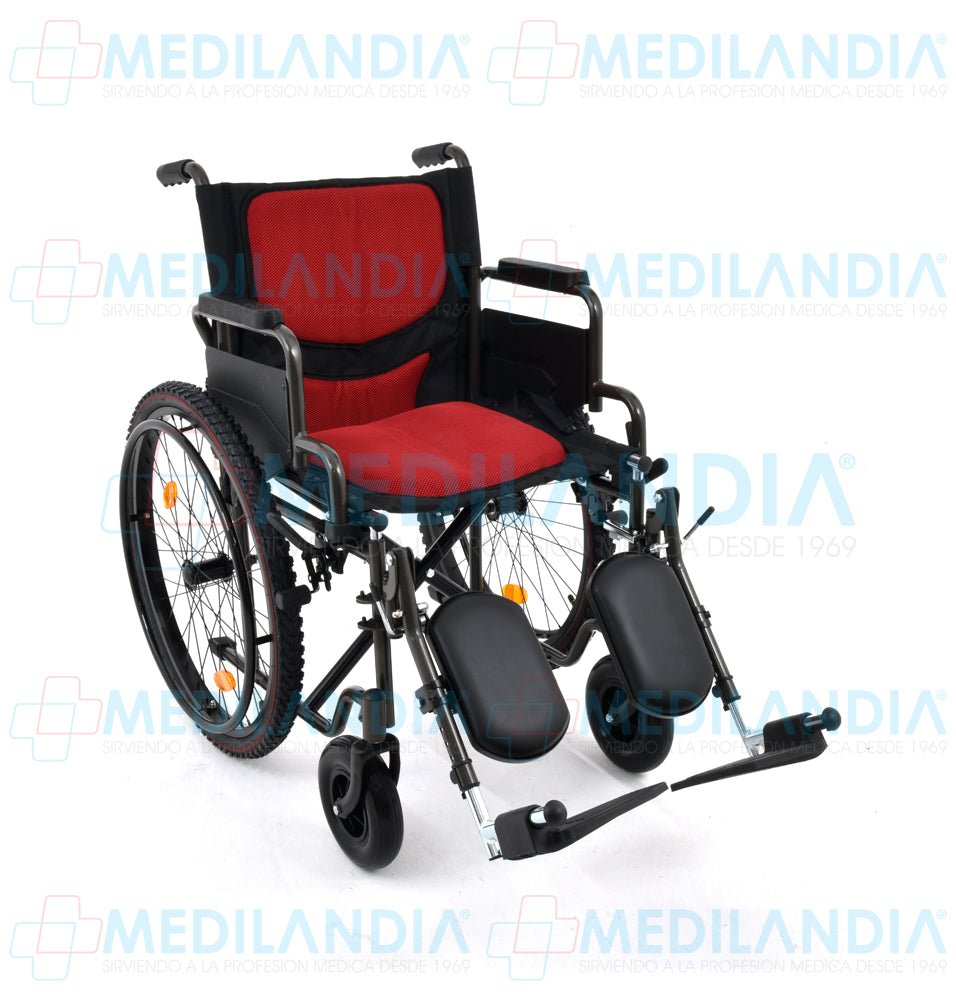 Silla de ruedas todo terreno con llantas neumáticas descansa brazos abatible y eleva piernas asiento de 40.60 cm / 16” - Silla de ruedas - EM - MEDILANDIA | Tienda de productos y equipos médicos de calidad en México | Soluciones profesionales para clínicas, hospitales y consultorios.